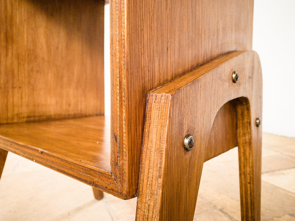 José Zanine Caldas | Mesa Auxiliar em Compensado