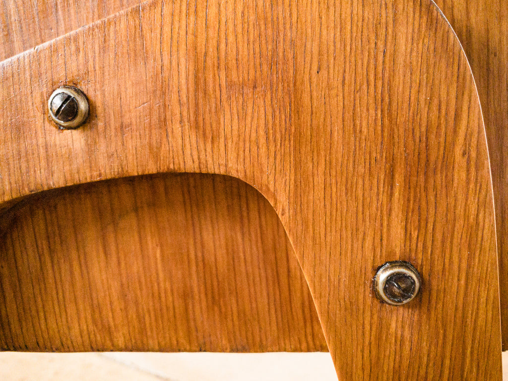 José Zanine Caldas | Mesa Auxiliar em Compensado