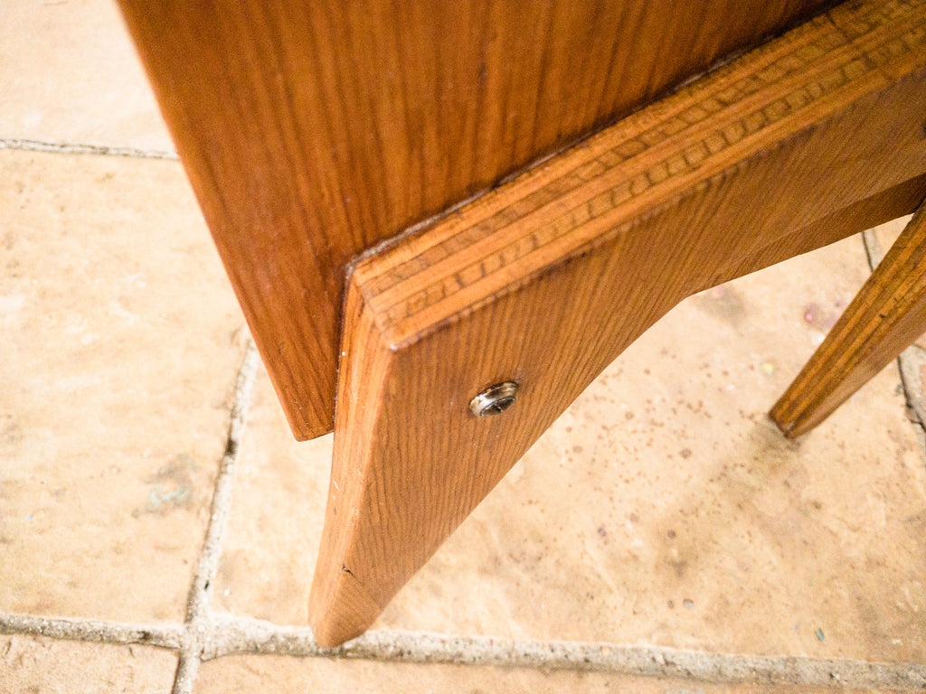 José Zanine Caldas | Mesa Auxiliar em Compensado