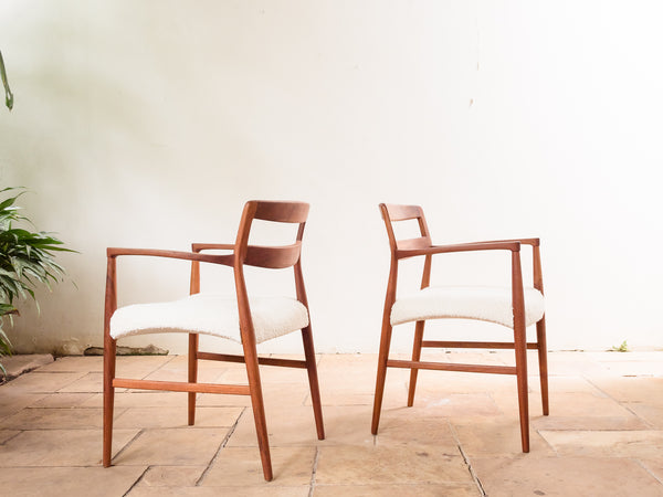 Par De Cadeiras de Braço ao Estilo Dinamarquês