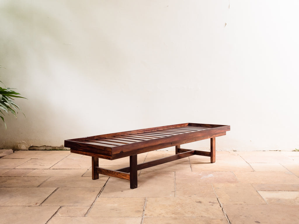 Banco Ripado em Jacarandá