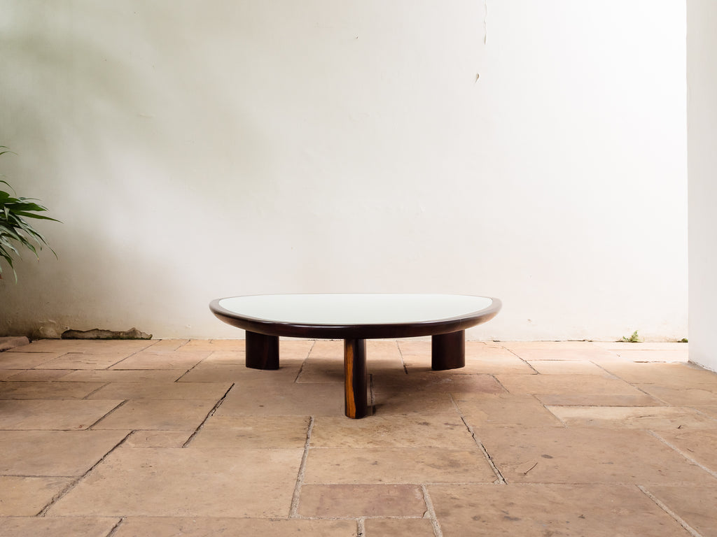 Mesa De Centro Triangular em Jacarandá