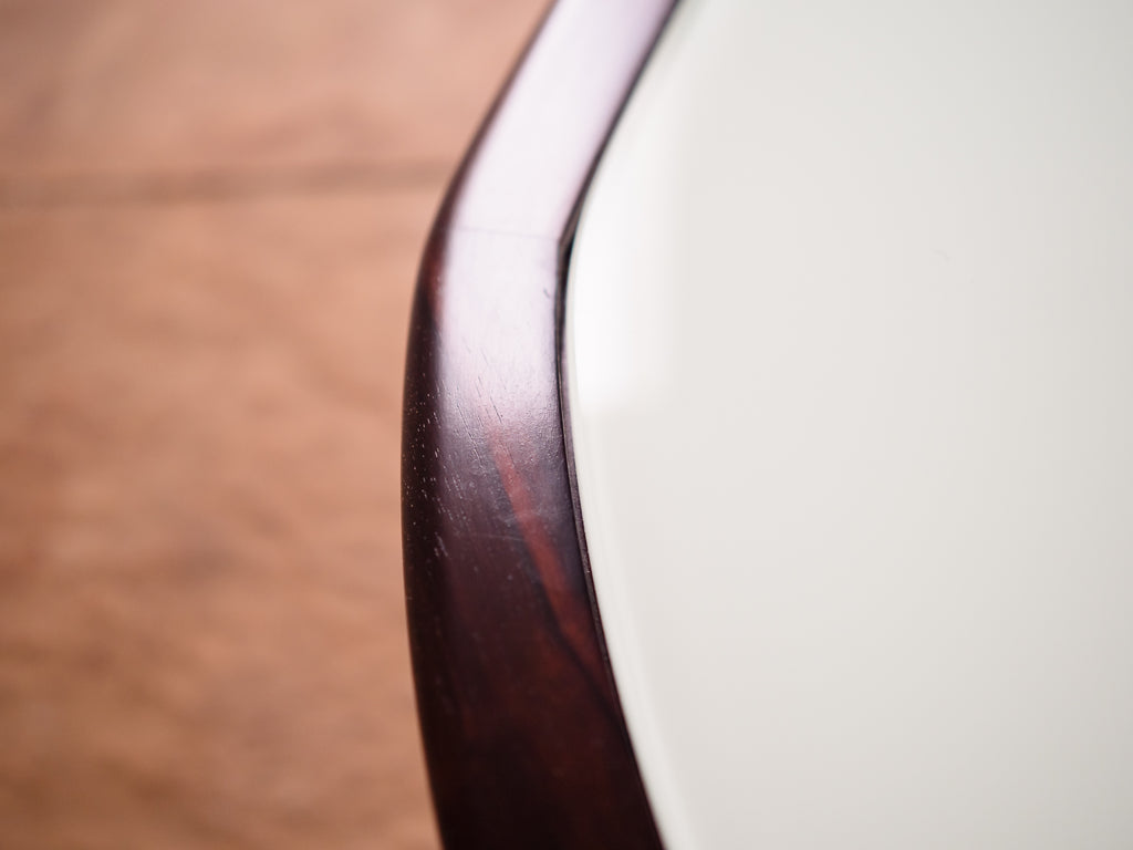 Mesa De Centro Triangular em Jacarandá