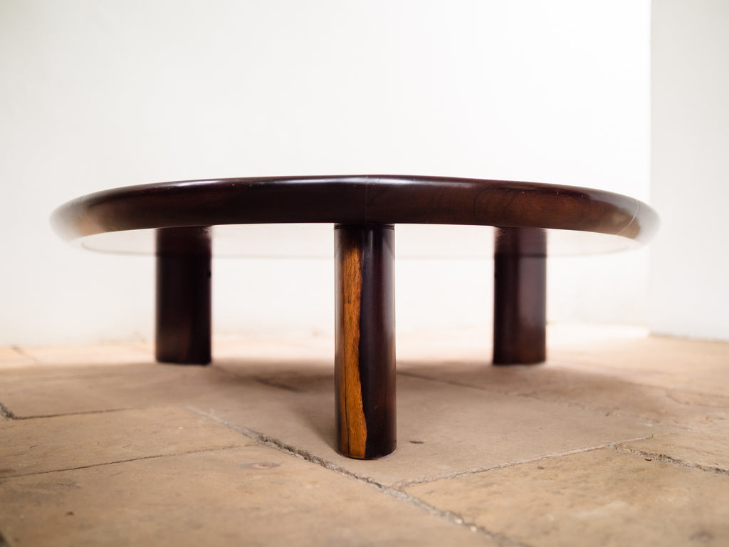 Mesa De Centro Triangular em Jacarandá