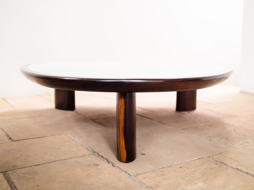 Mesa De Centro Triangular em Jacarandá