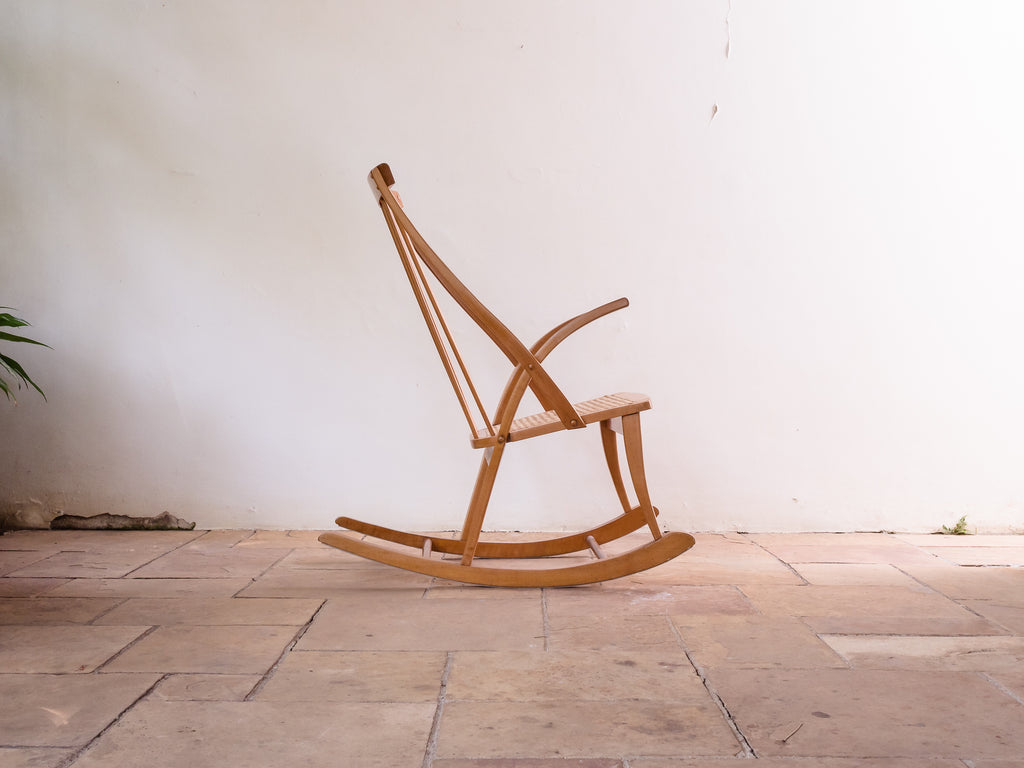 Cadeira De Balanço em Palhinha