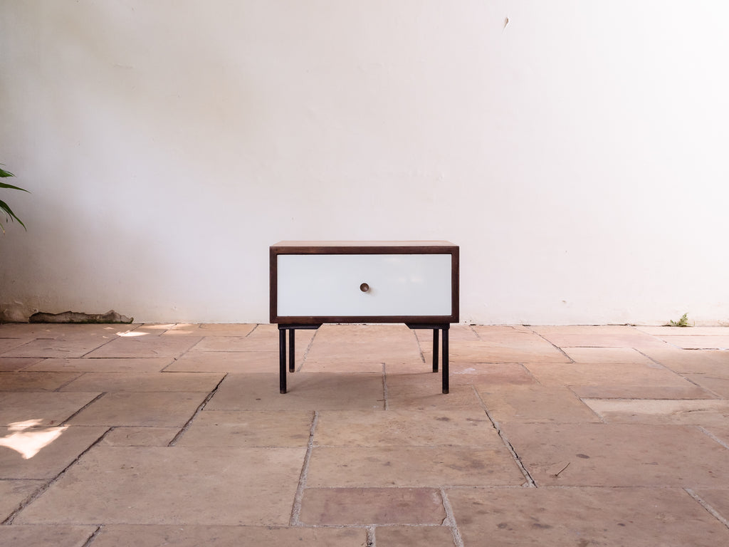 Geraldo de Barros | Mesa de Cabeceira em Ferro, Jacarandá e Formica