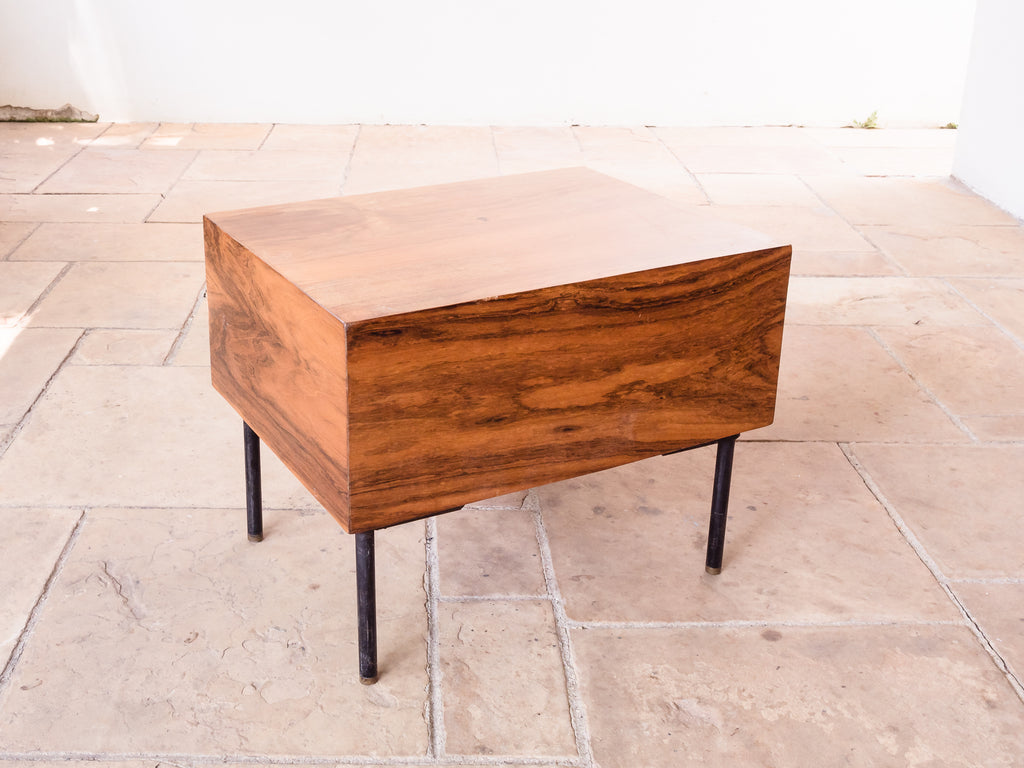 Geraldo de Barros | Mesa de Cabeceira em Ferro, Jacarandá e Formica