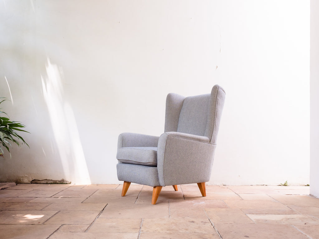 Bergère de Espaldar Alto com Banqueta