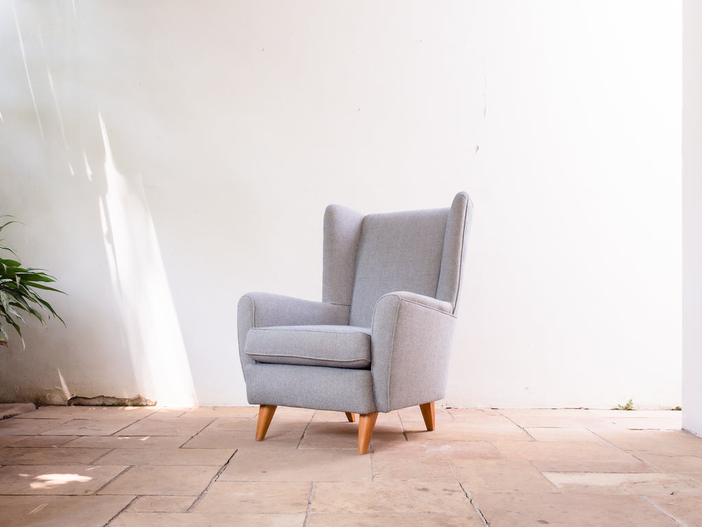 Bergère de Espaldar Alto com Banqueta