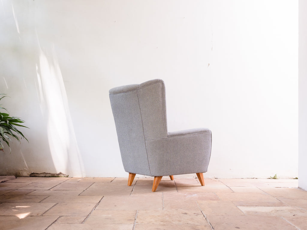 Bergère de Espaldar Alto com Banqueta