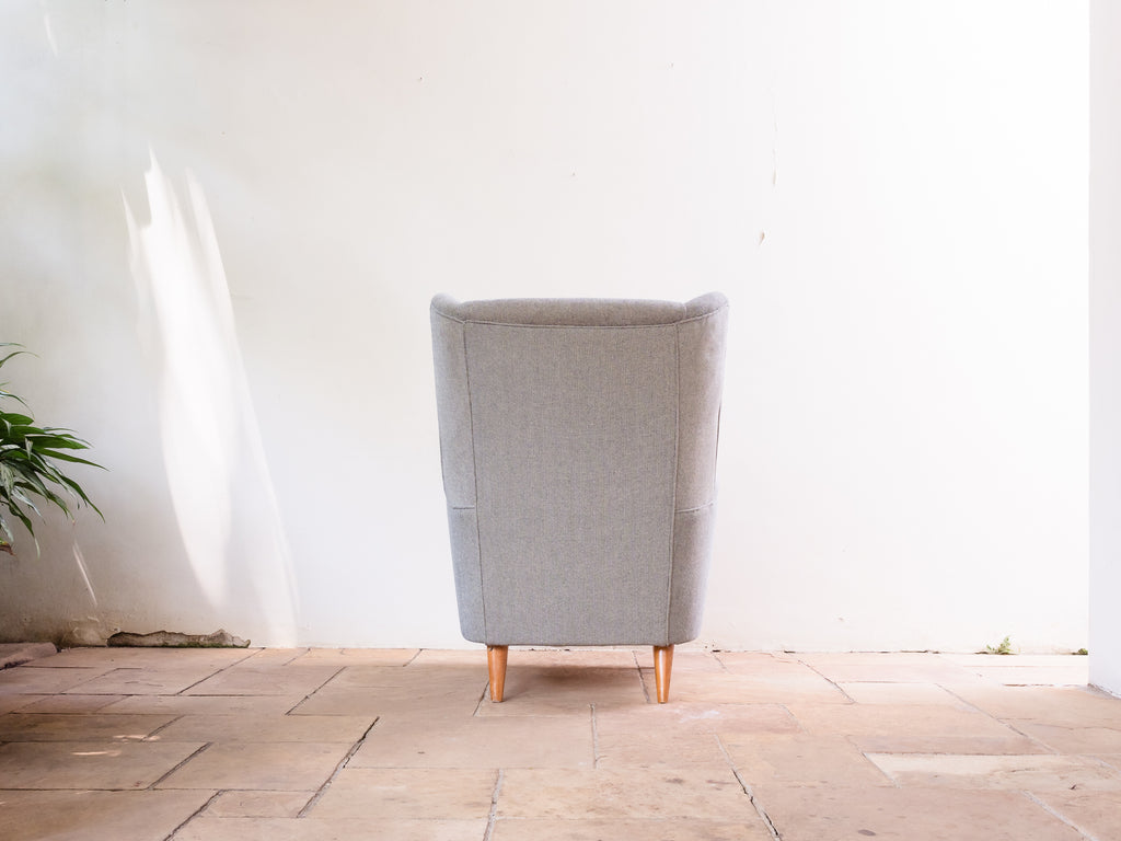 Bergère de Espaldar Alto com Banqueta