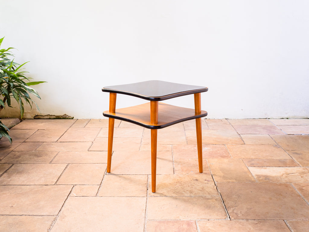 Mesa Auxilar com Tampo de Vidro Preto