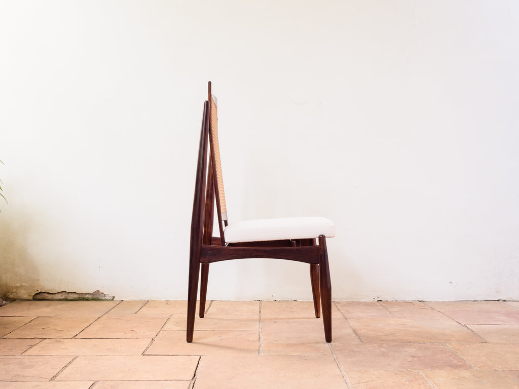 Liceu de Artes e Ofícios | Conjunto de 16 cadeiras de Jacarandá e palhinha