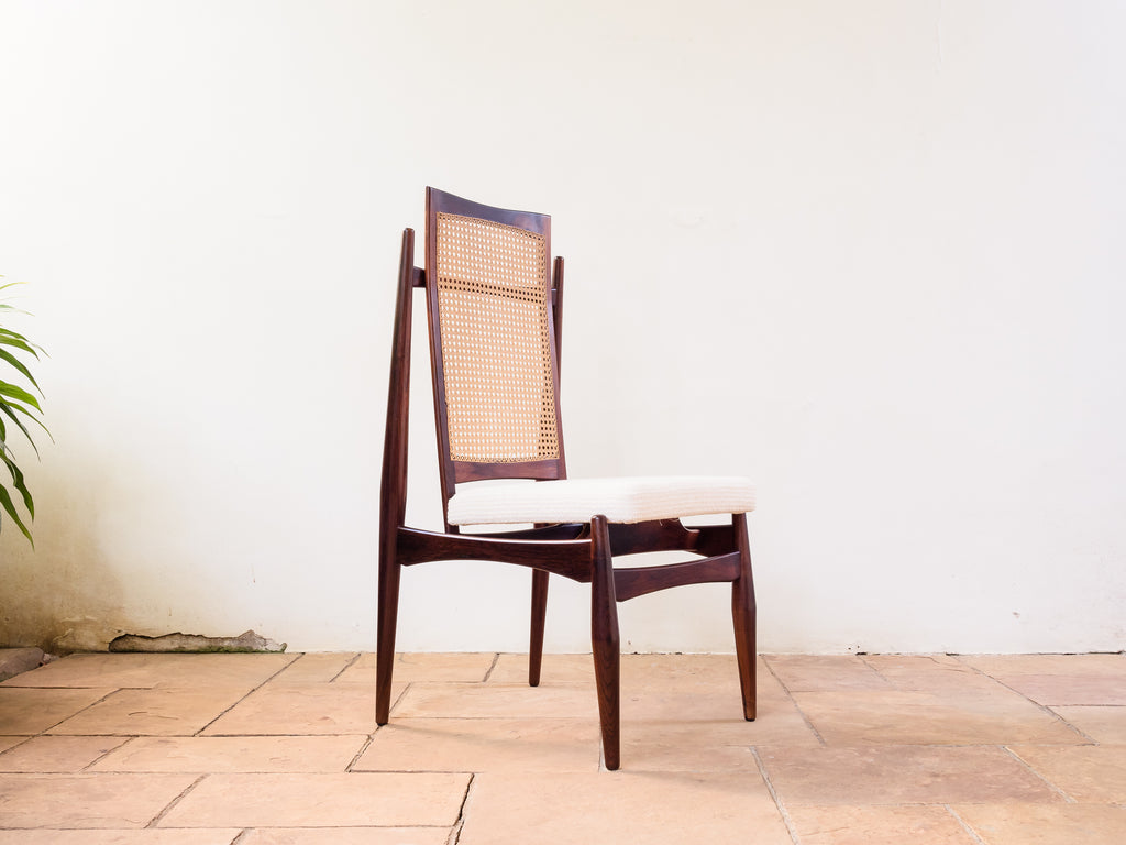 Liceu de Artes e Ofícios | Conjunto de 16 cadeiras de Jacarandá e palhinha