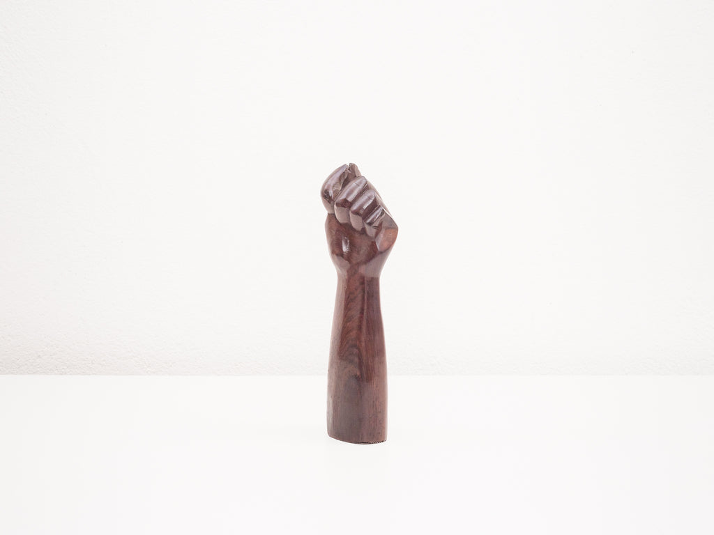 Figa Esculpida em Jacarandá