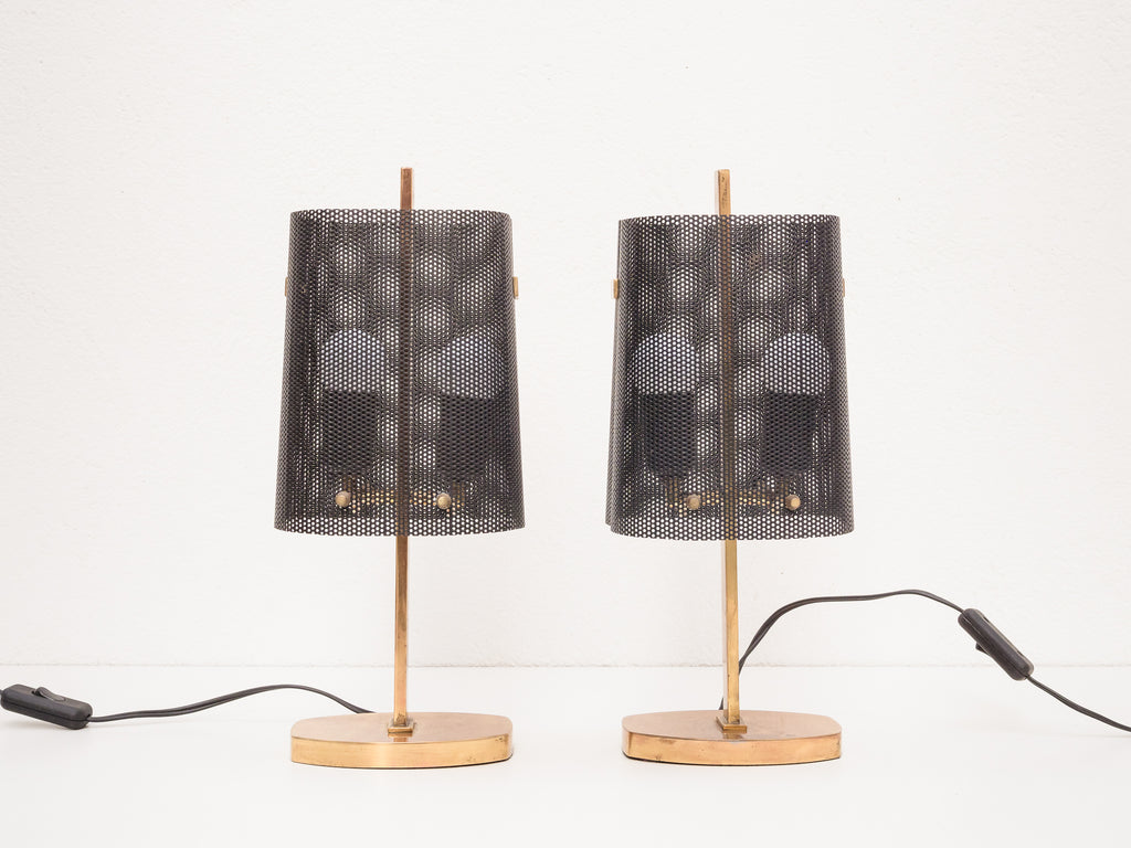 Par de Luminárias de Mesa em Chapa Perfurada