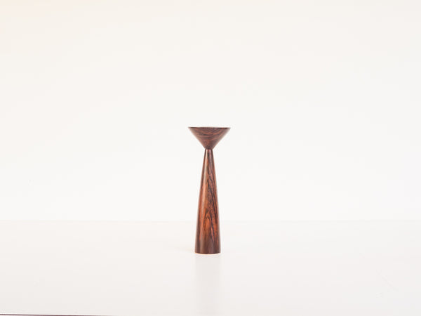 Castiçal em Jacarandá III