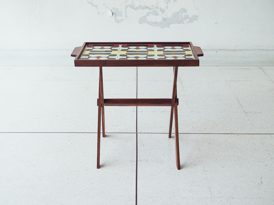 Mesinha Bandeja em Gonçalo Alves