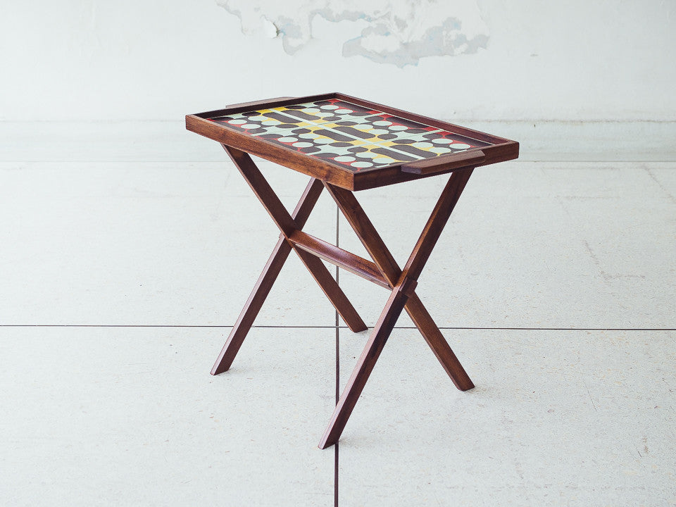 Mesinha Bandeja em Gonçalo Alves