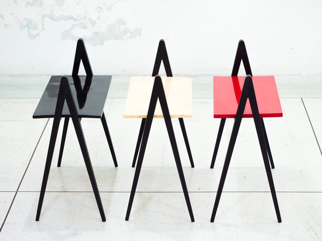 Trio Mesinhas Empilháveis