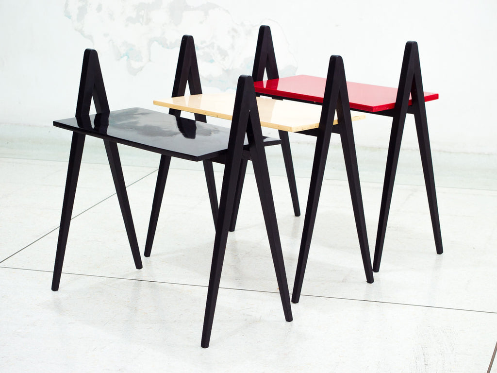 Trio Mesinhas Empilháveis