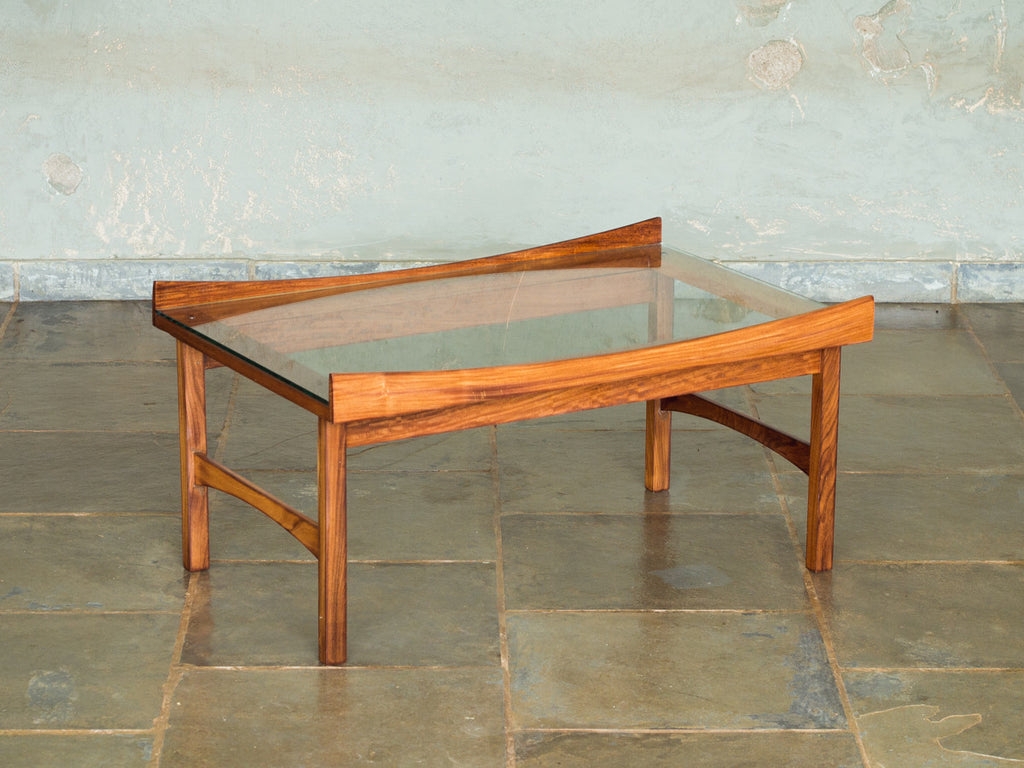 Mesa de Centro em Caviúna