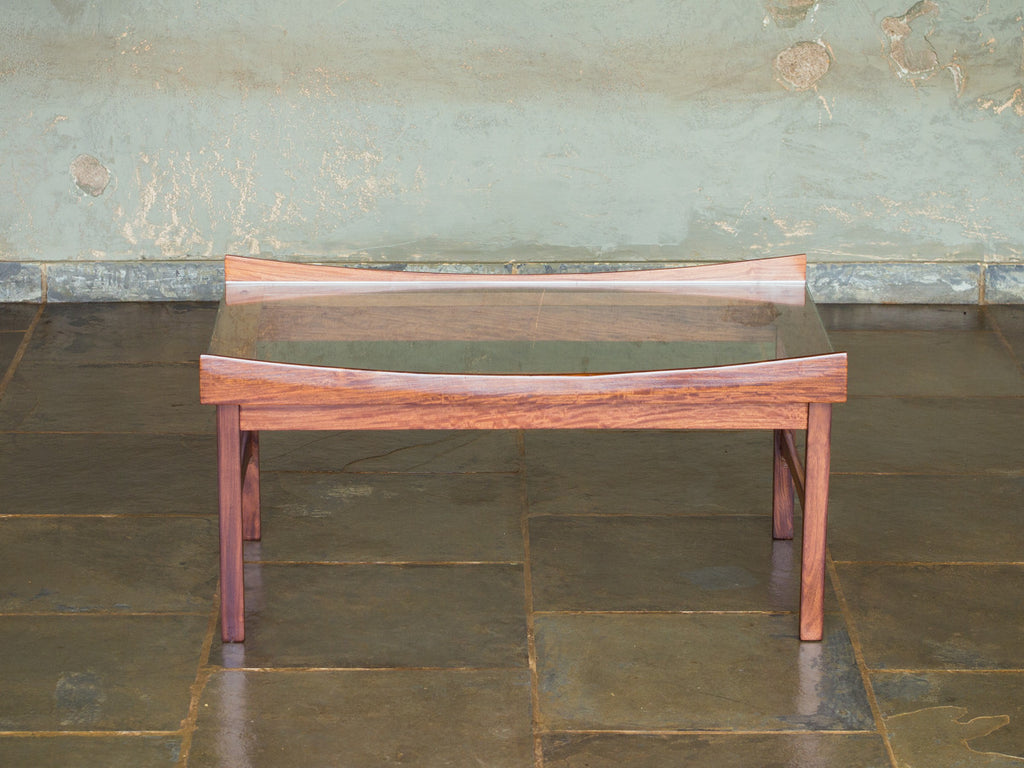 Mesa de Centro em Caviúna