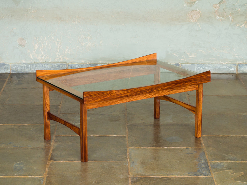 Mesa de Centro em Caviúna