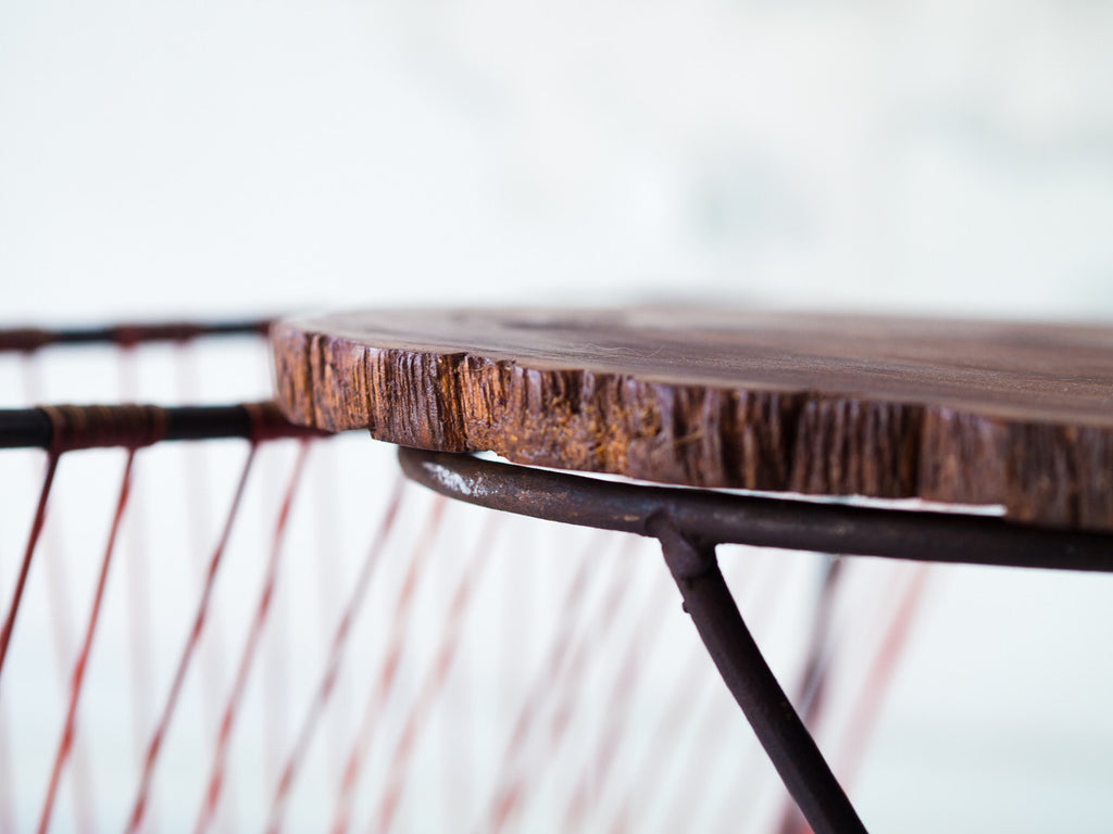 Mesinha com Revisteiro