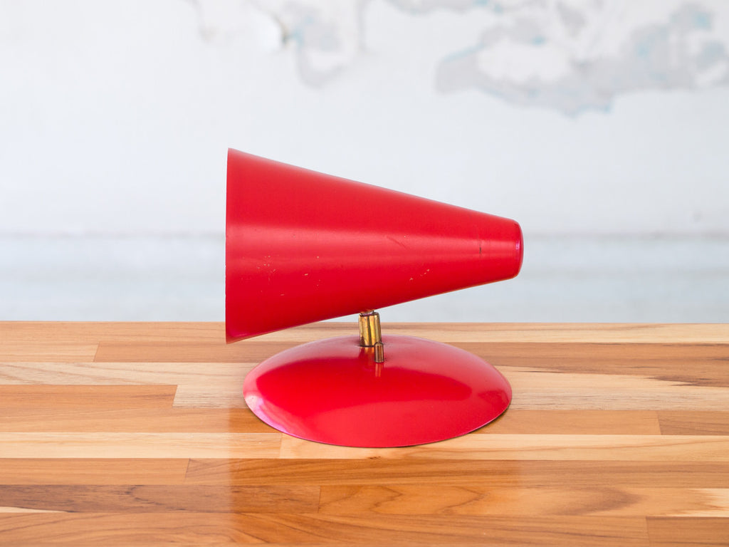 Arandela Cone Vermelha