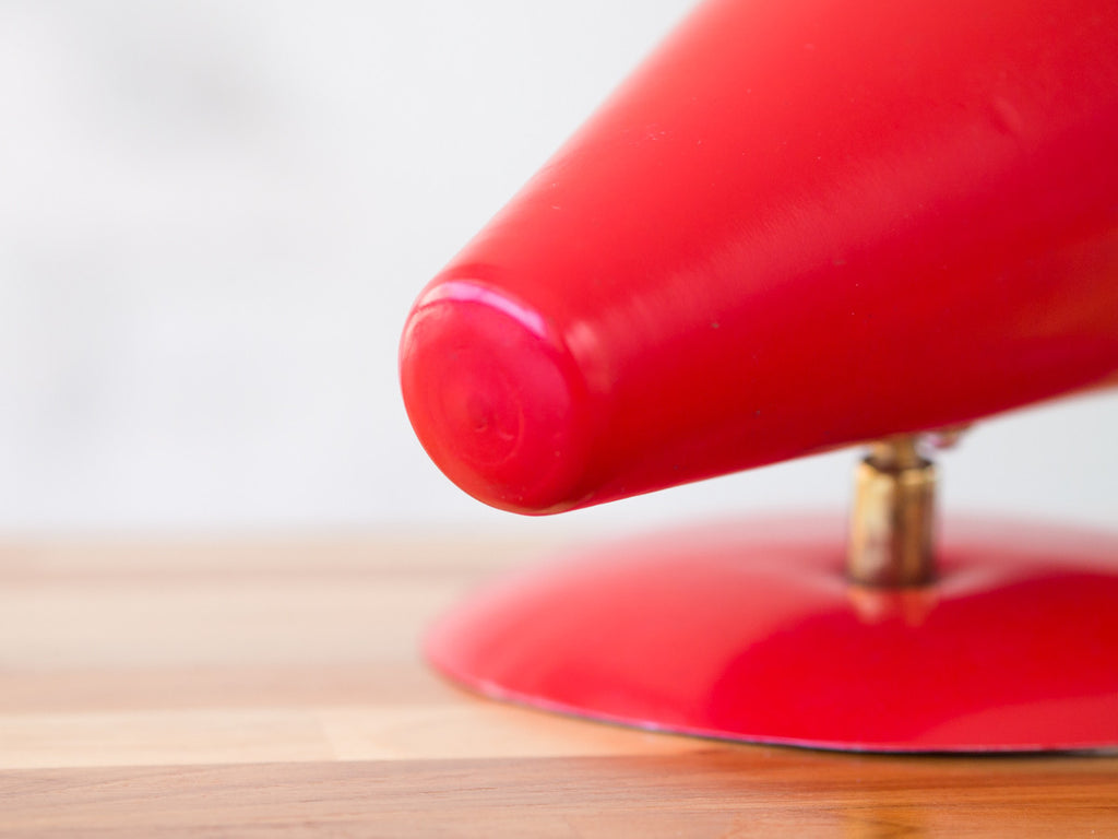 Arandela Cone Vermelha