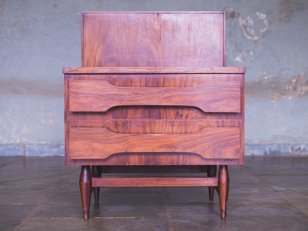 Criado Mudo com Cabeceira