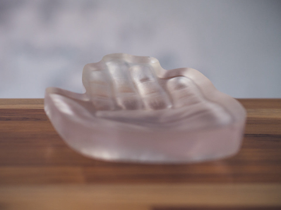 Mão em resina
