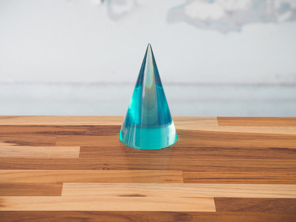 Cone em Resina Azul