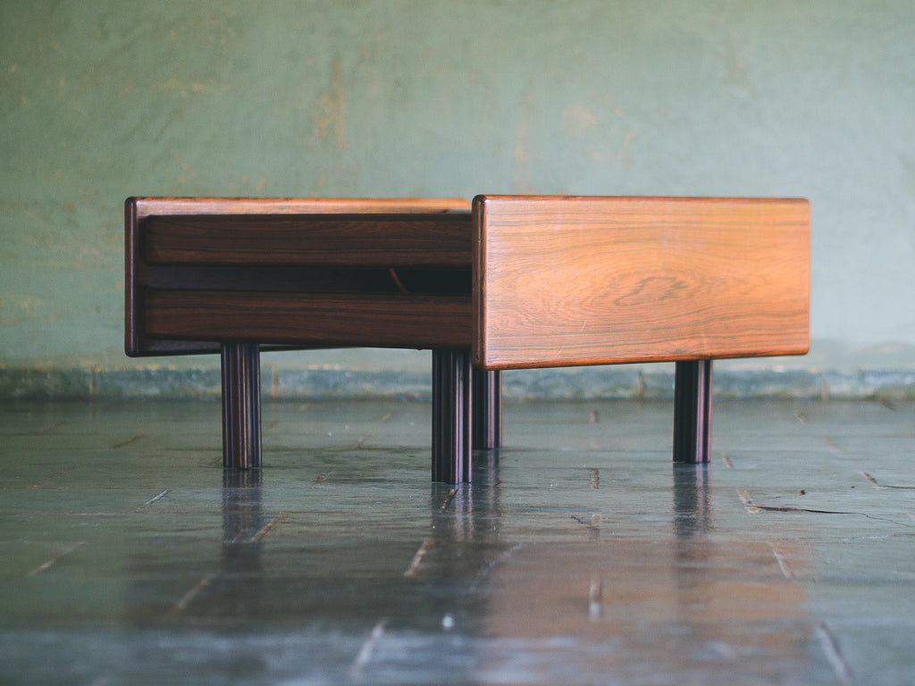 Mesa Centro Jacarandá + Revisteiro