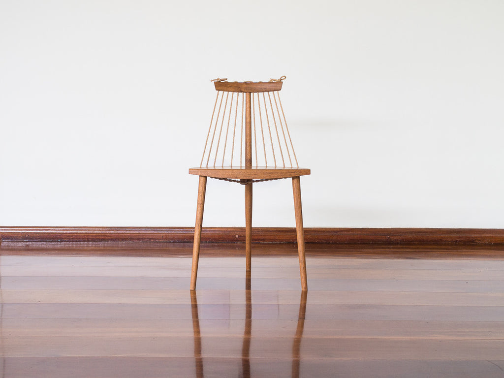 Ricardo Graham oEbanista | Cadeira 3 Pés