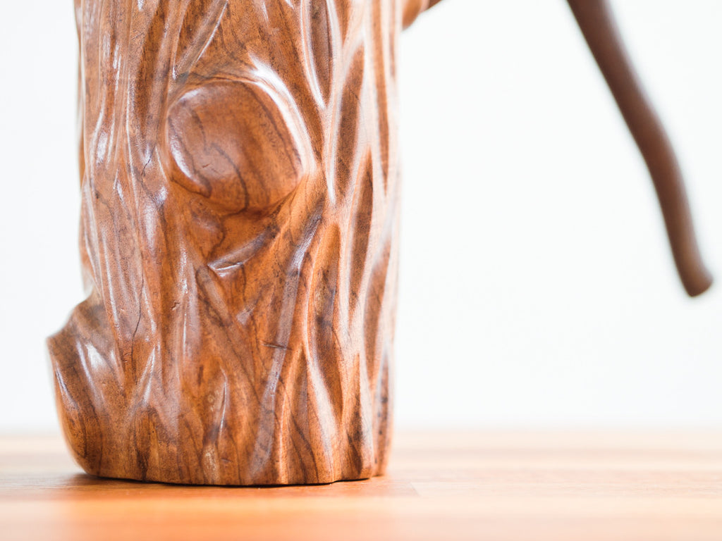 Tronco e Machado em Jacarandá