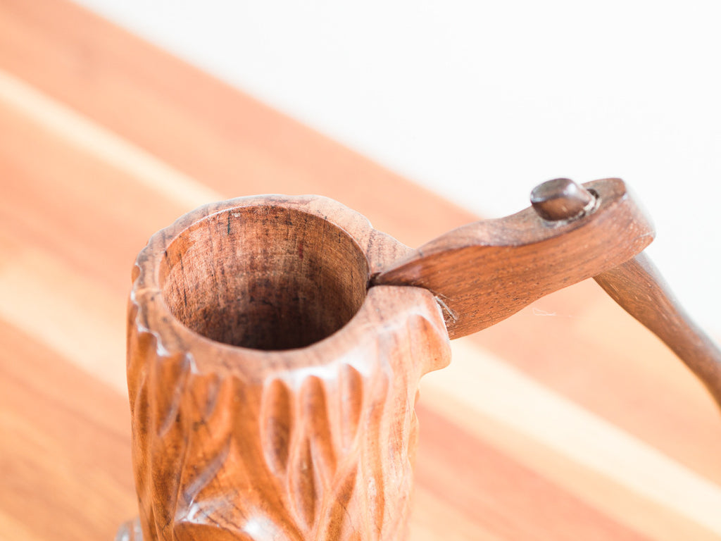 Tronco e Machado em Jacarandá