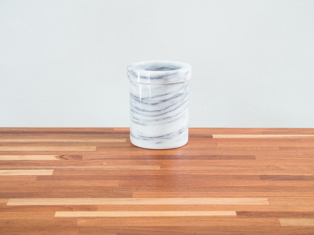 Vaso Italiano em Mármore Branco