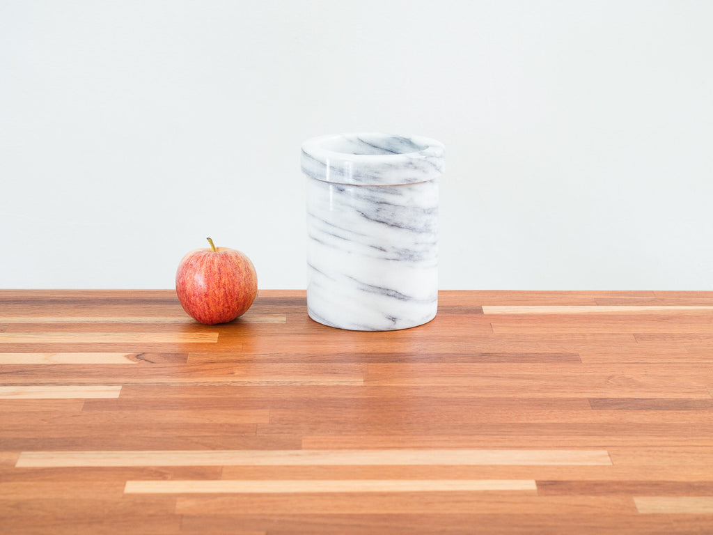 Vaso Italiano em Mármore Branco