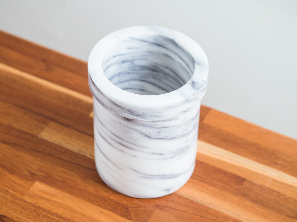 Vaso Italiano em Mármore Branco