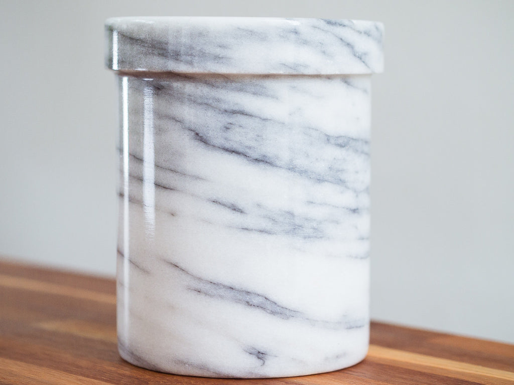 Vaso Italiano em Mármore Branco