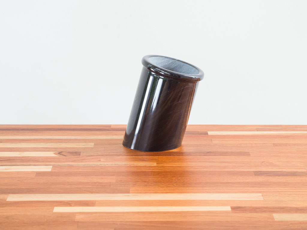 Vaso Itáliano em Mármore Preto