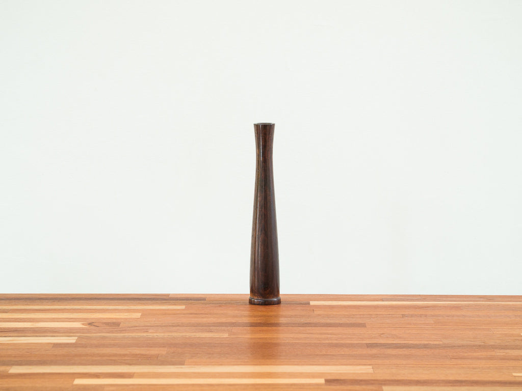 Castiçal em Jacarandá IV