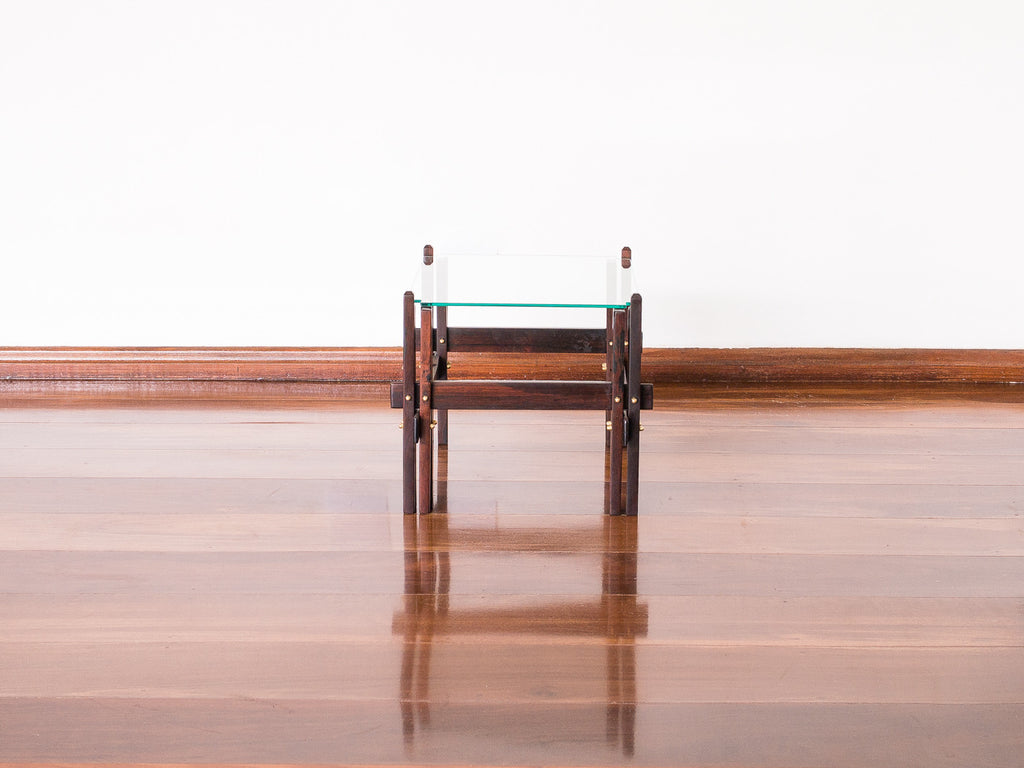 Mesa Lateral Ripas Jacarandá