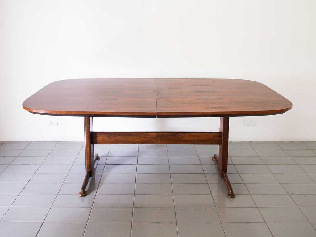 Mesa de Jantar em Jacarandá