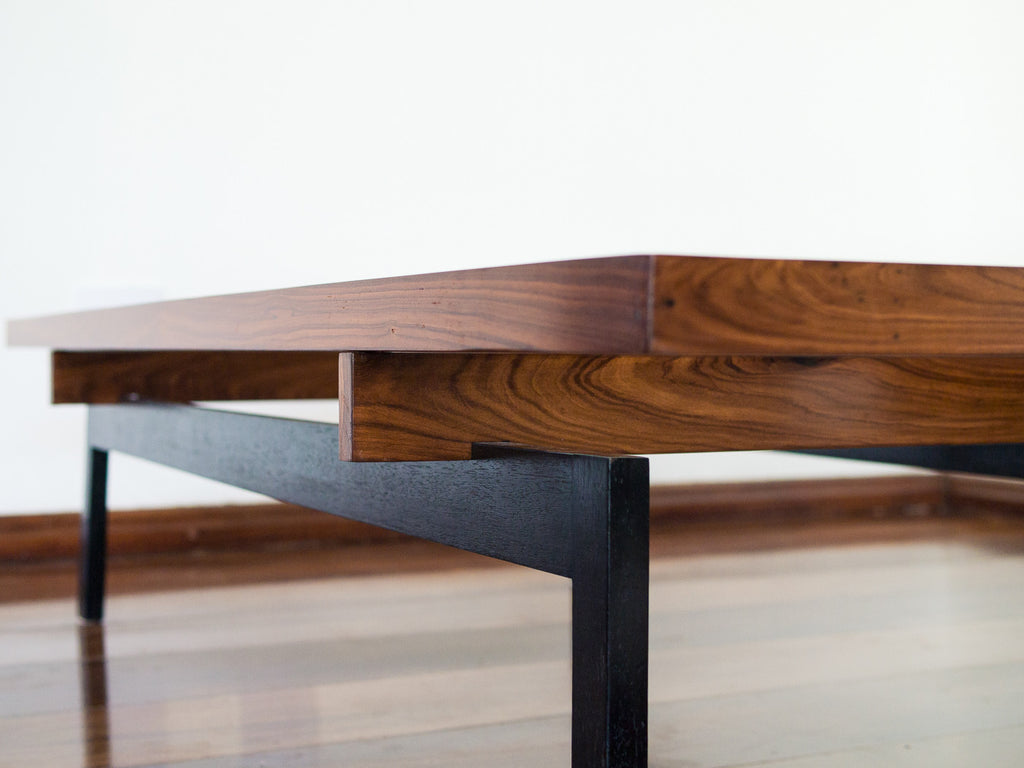 Branco & Preto | Mesa de Centro Duas Cores