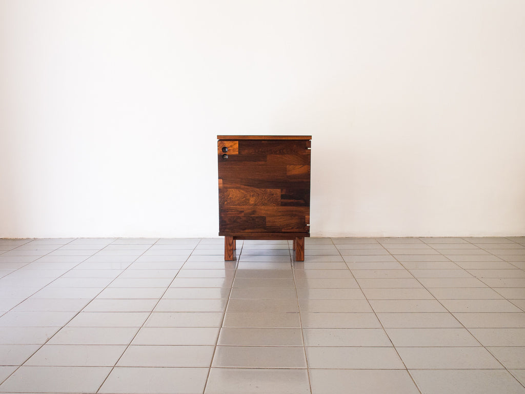 Jorge Zalszupin | Buffet jacarandá 1 porta