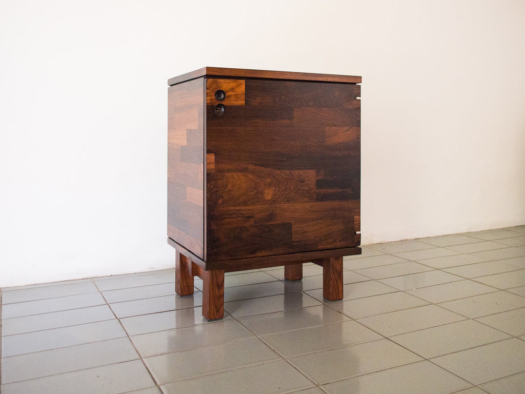 Jorge Zalszupin | Buffet jacarandá 1 porta